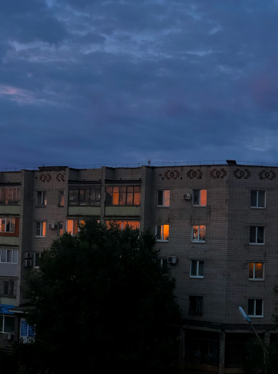 모토로라 레이저 폴더블: 디자인, 성능, 가격 완벽 분석 및 구매 가이드 (2024)