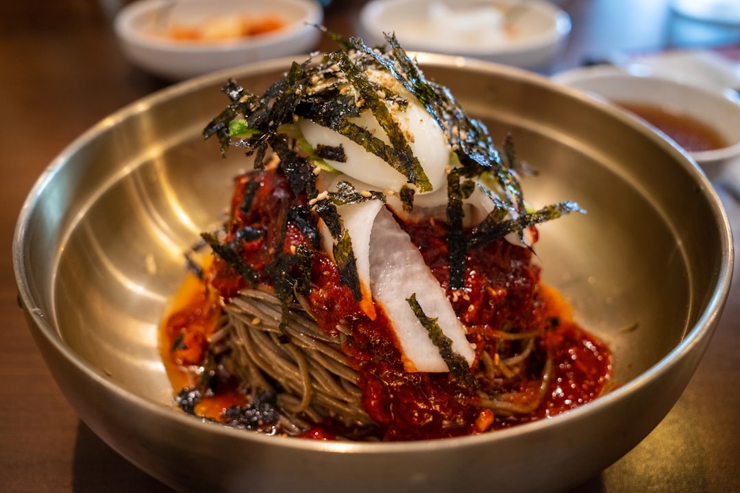 [황금레시피] 실패 없는 김치찌개 맛있게 끓이는 법: 깊고 진한 국물 비법 대공개!