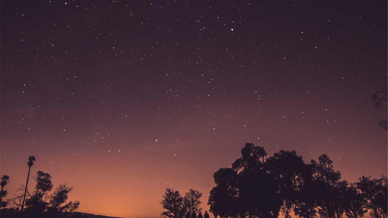 위치추적기 영어로? GPS Tracker부터 Smart Tag까지 상황별 필수 표현 완벽 정리