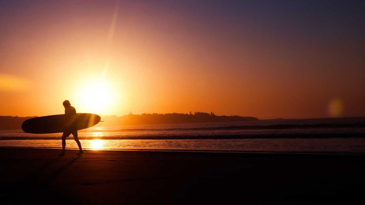 남자 겨울 슬랙스 코디 가이드: 기모부터 울 소재까지 완벽 분석